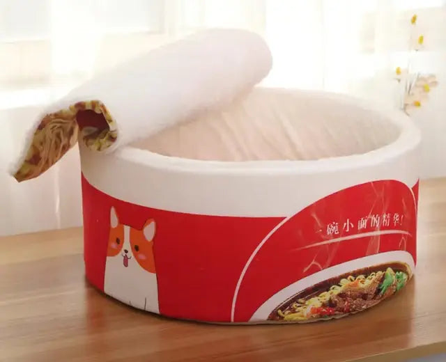 noodle bed in rood